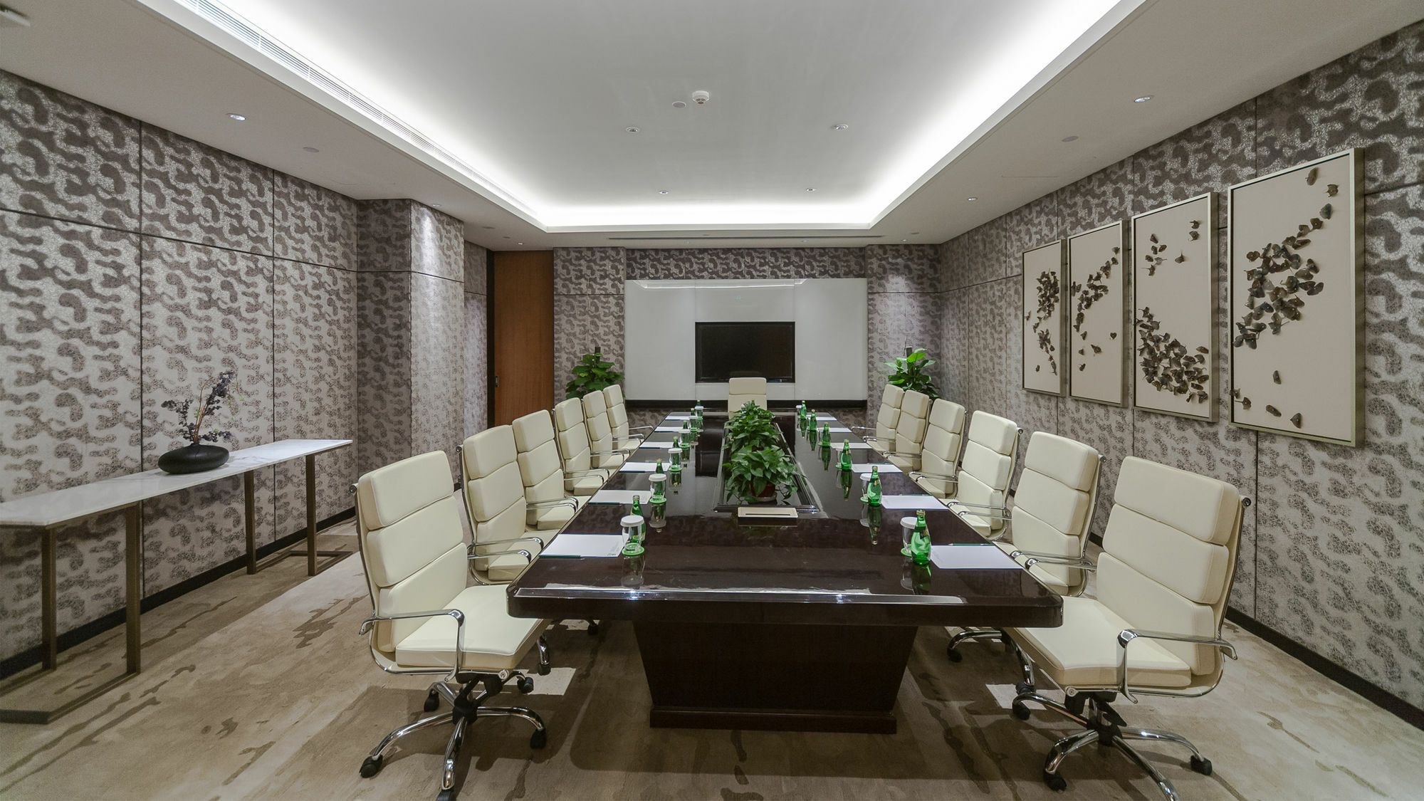 Holiday Inn Nanjing Xuanwu Lake By Ihg Екстер'єр фото